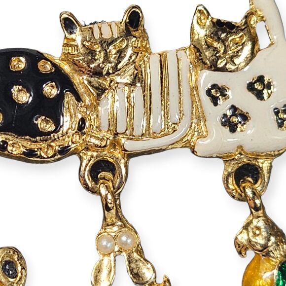 Vintage ANGEL Signed Multi Color Enamel Kitty Cat Kitten Brooch w/Toy Dangles - Picture 6 of 11